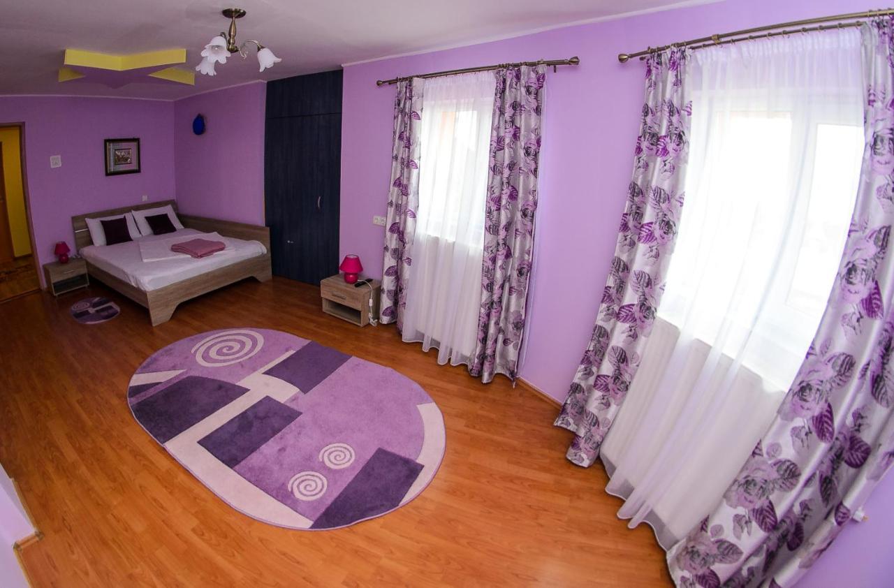 Casa Liana Ξενοδοχείο Oradea Εξωτερικό φωτογραφία