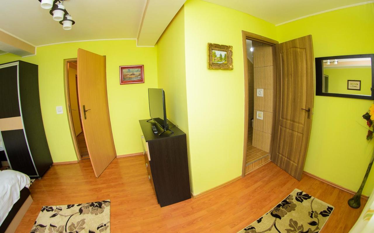 Casa Liana Ξενοδοχείο Oradea Εξωτερικό φωτογραφία
